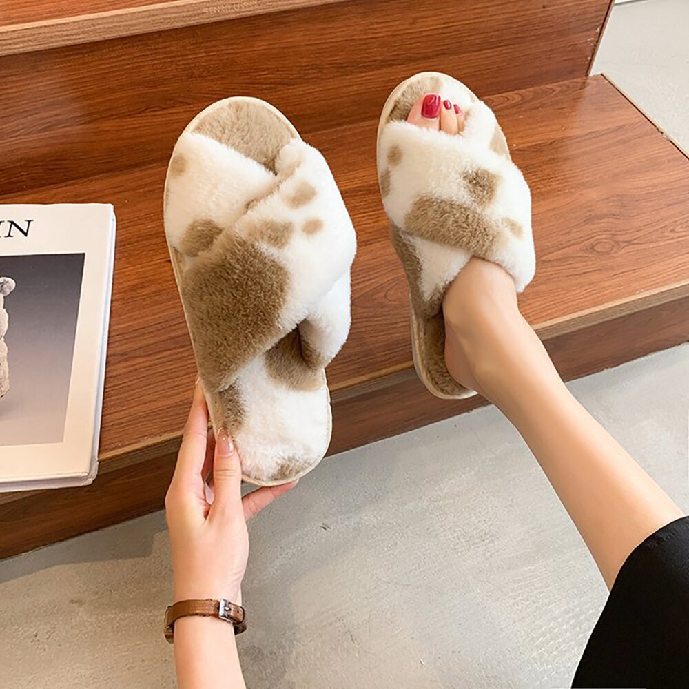 Winter Warm Indoor Shoes Soft Warm Home Slippers Woman Flat Platform Slides High Quality Furry Faux Fur Slippers For Women Lady