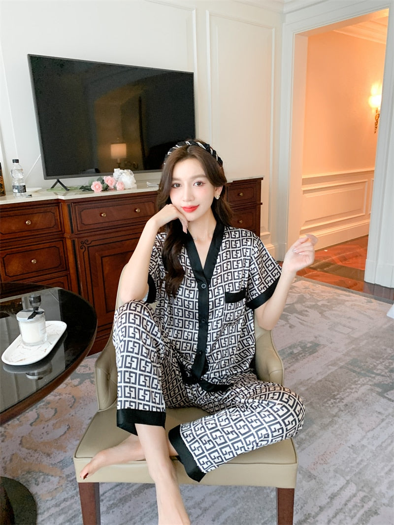 M-5XL Plus Size Luxury Silk Pajamas for Women Summer V Neck Letter Print Home Suit Stain Pajama Set Woman Sleepwear Pijama Mujer