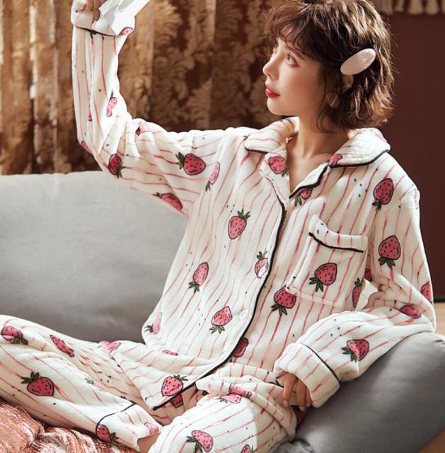 Winter Thick Flannel Warm Pajamas for Women Pyjamas Cute Coral Fleece Sheep Female Pajama Set sleepwear Home Suit