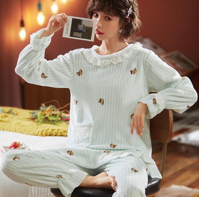 Winter Thick Flannel Warm Pajamas for Women Pyjamas Cute Coral Fleece Sheep Female Pajama Set sleepwear Home Suit